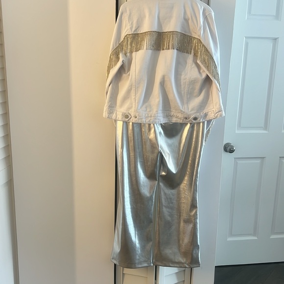 NWT Wild Fable Silver Metallic flare Jeans - Picture 12 of 14